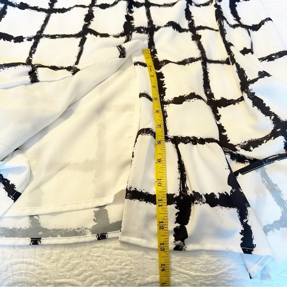 Eshakti Zapelle Fit and Flare Mock Neck Black and White Dress - Large (14) - Picture 14 of 15